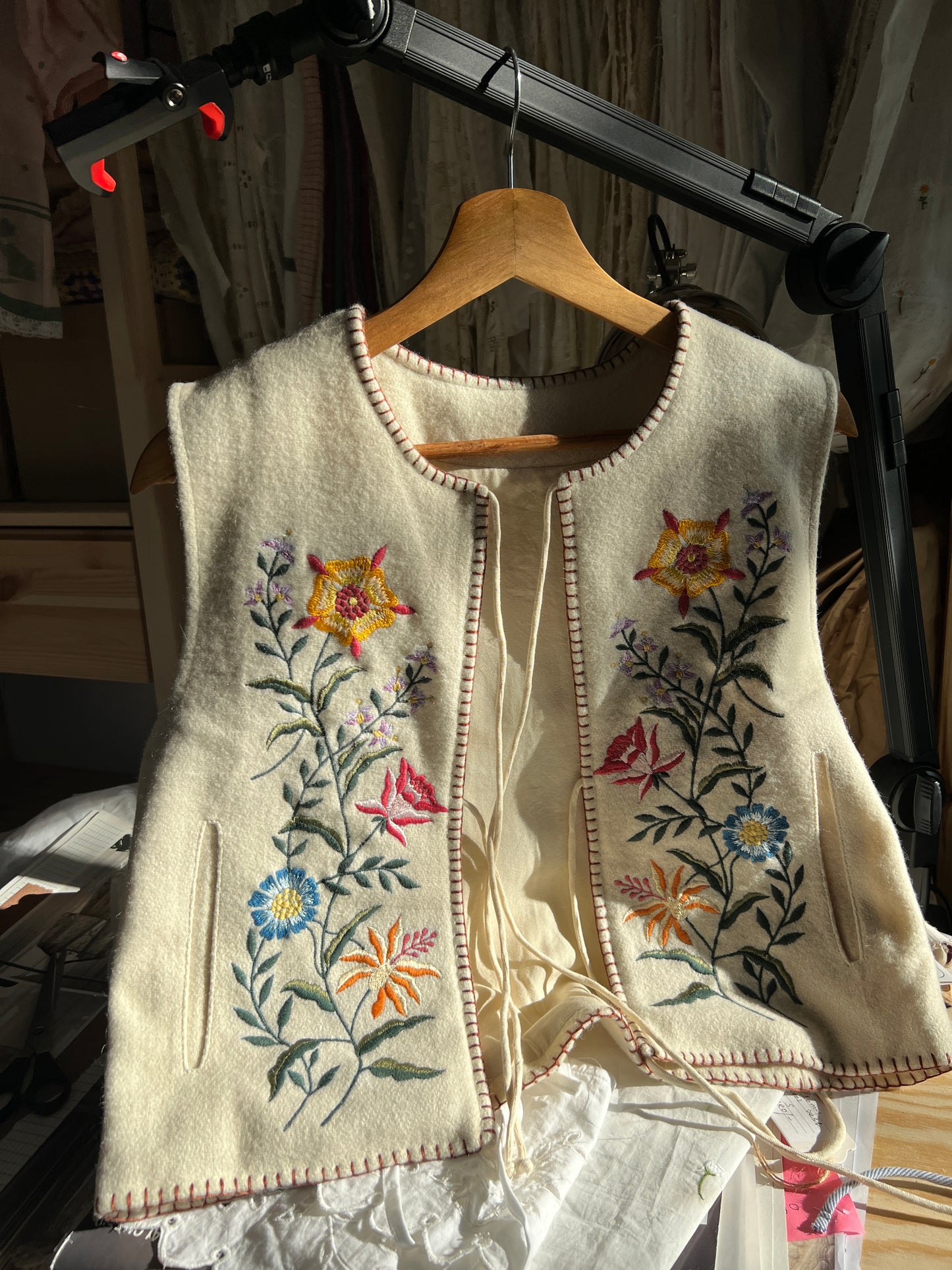 Romi Vest