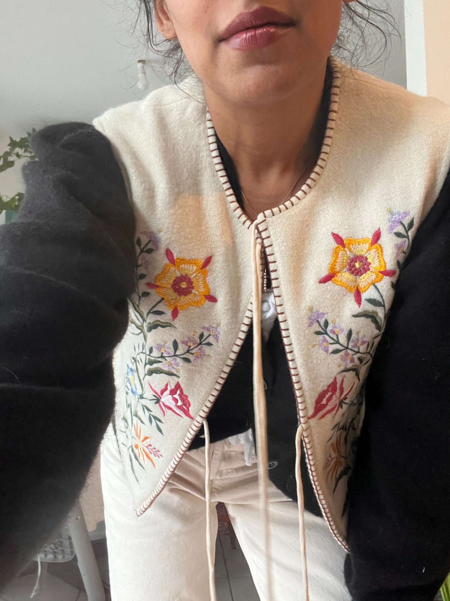 Romi Vest